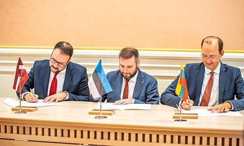 re_0177_F88_8515-scaled