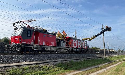 Plasser_CatenaryCrafter_15.4_E3