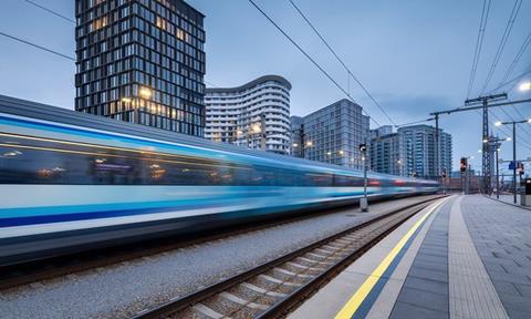 shutterstock_2143847687