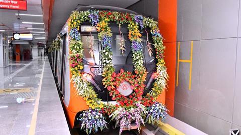 PM Modi inaugrates Kanpur Metro