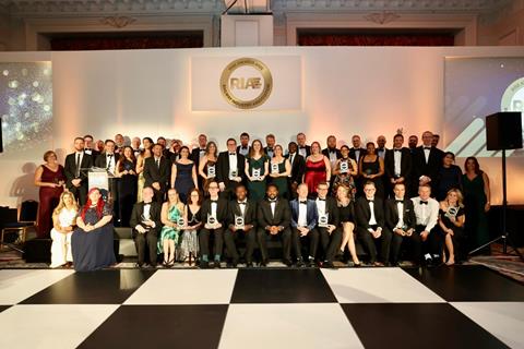 7c1bb90f-1c2a-4001-b7e8-168981aaed59