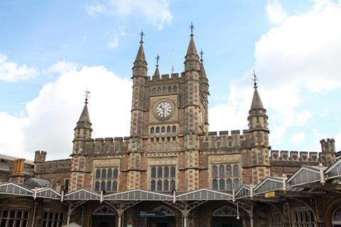 shutterstock_720450505-1024x683