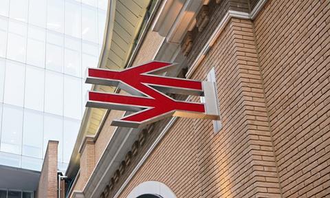 shutterstock_2132076051