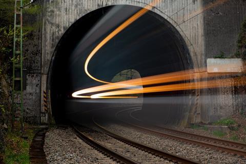 shutterstock_2150998339